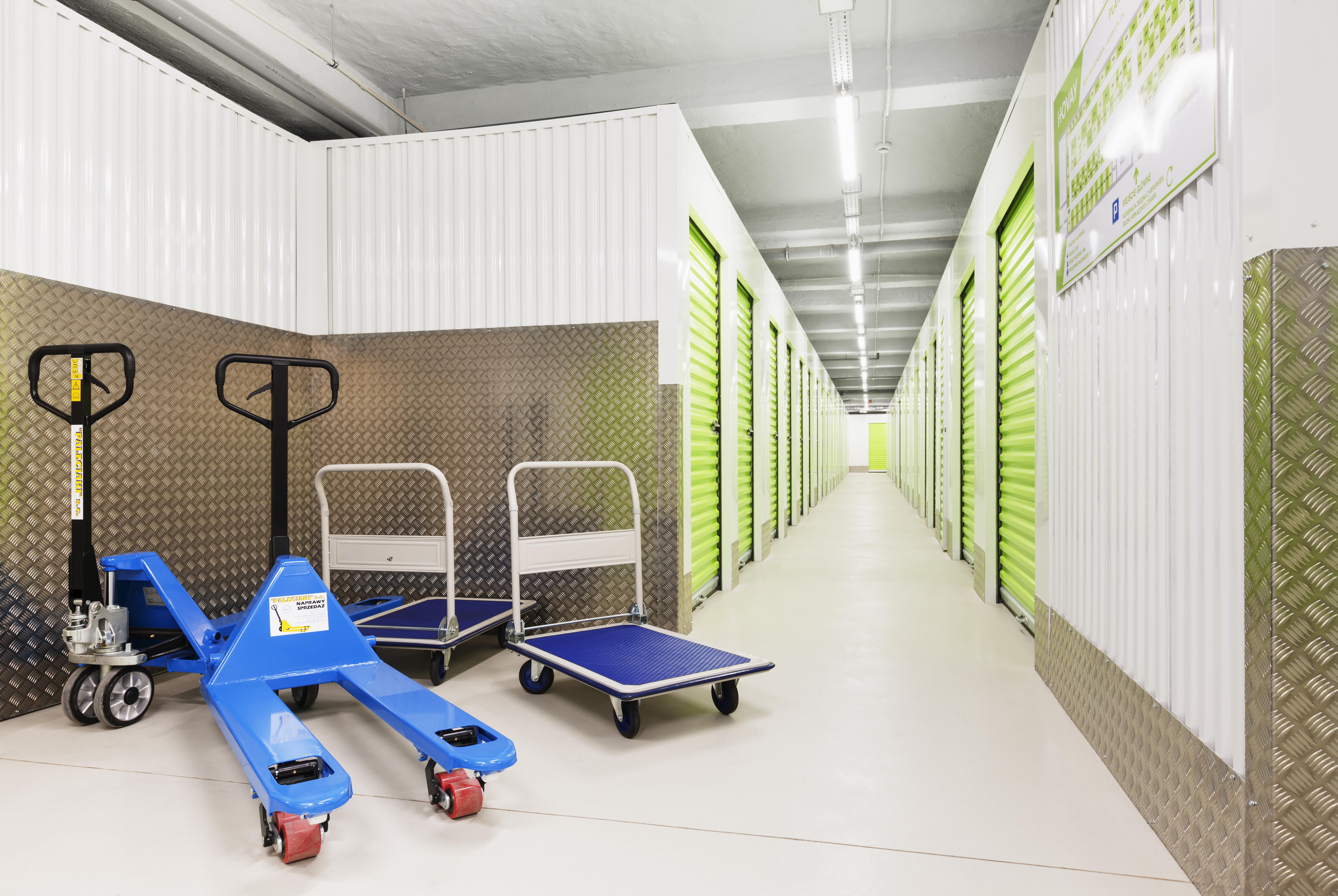 Magazyn HOVAY self storage boxy